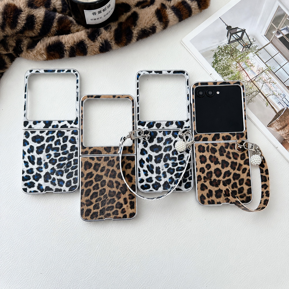 حافظة هاتف قابلة للطي بطبعة جل - مراجعة Travel Accessories Luxury وسعره