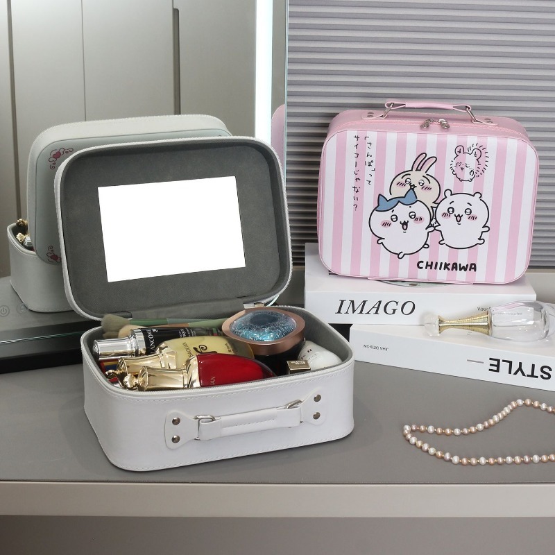 حقيبة مستحضرات تجميل أنيمي تشي - مراجعة Travel Accessories For Japan Trip وسعره